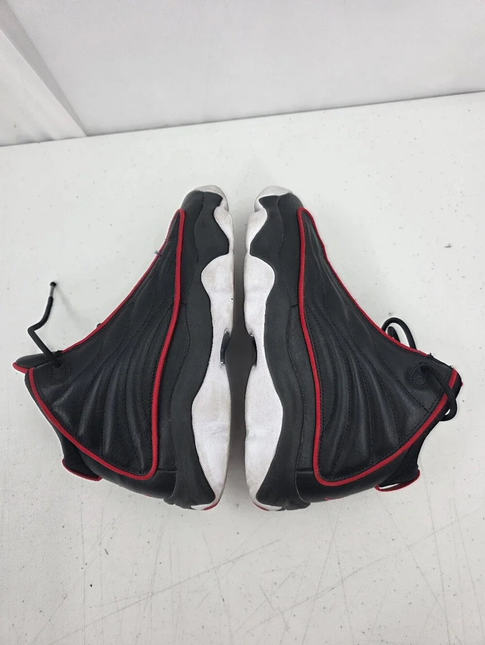 Nike Jordan Pro Strong University Basketball Shoes Sneaker DC7911-061 Size 7Y.